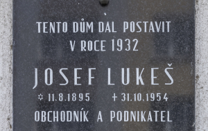 Plzeň. Pamětní deska Josefu Lukešovi