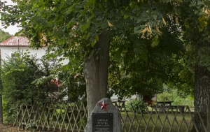 Palič. Pomník Jaroslavu Kysilkovi