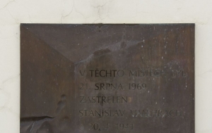 Brno-střed. Pamětní deska Stanislavu Valehrachovi