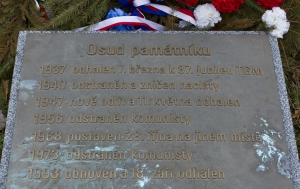 Brandýs nad Labem-Stará Boleslav. Pamětní deska u pomníku TGM