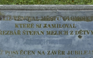 Olomouc. Kříž obětem víry v totalitních režimech